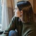 Estudio sobre bienestar emocional: Cuatro de cada 10 chilenos dicen sentirse tristes la mayor parte del tiempo
