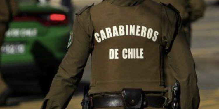 Carabineros detuvo a colombiano por robo con violencia