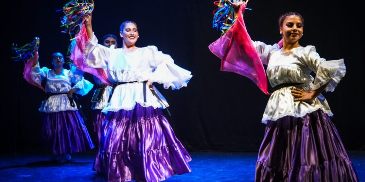 CONFONURA se prepara para el X Festival Folclórico Internacional “Nuestras Raíces”