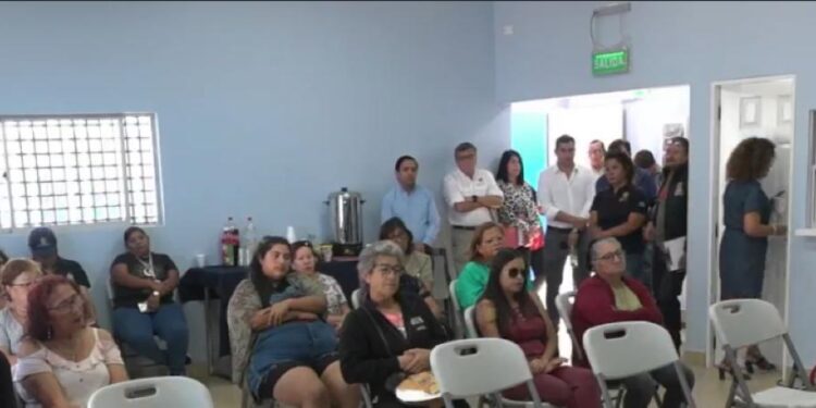 Alcalde y Concejales atienden necesidades de pobladores de junta vecinal Enquelga
