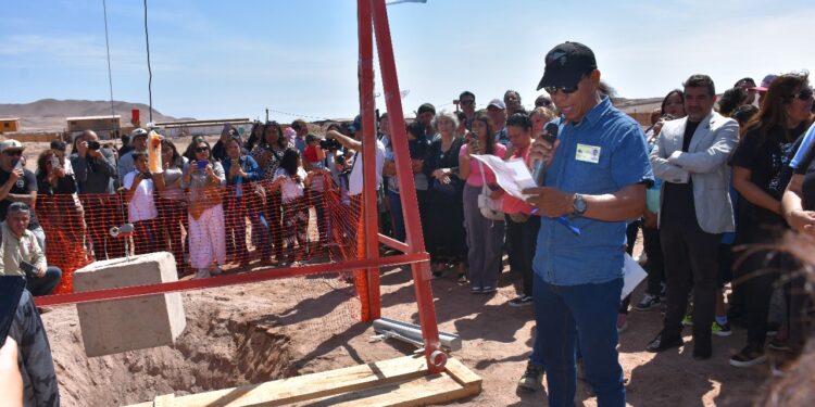 MINVU instala primera piedra de Conjunto Habitacional “Brisas del Tamarugal” que permitirá construir 464 viviendas en Alto Hospicio