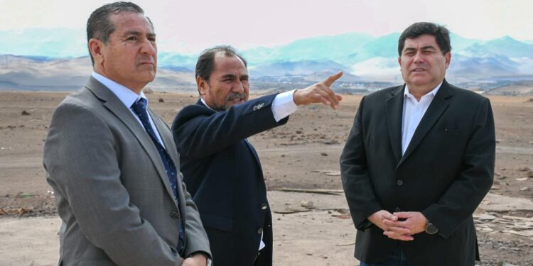 Inspeccionan terrenos donde se emplazaría Barrio Universitario de Alto Hospicio