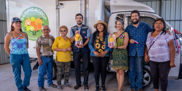 INDAP entrega furgón frigorífico a EcoPicaCoop para avanzar en asociatividad y comercialización