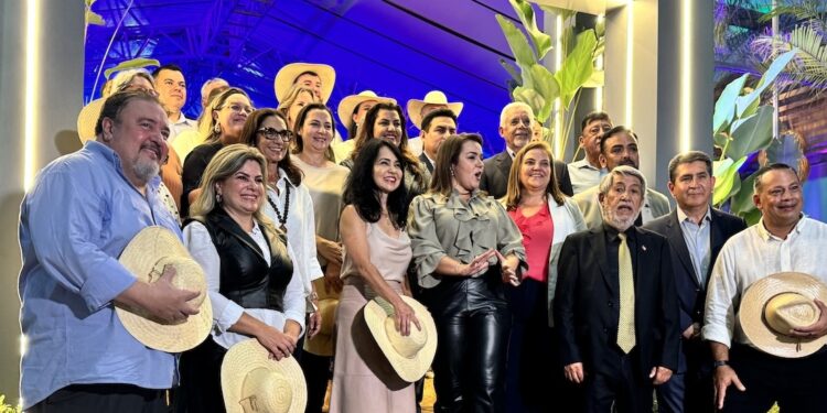 Puerto de Iquique presente en Brasil para impulsar corredor bioceánico