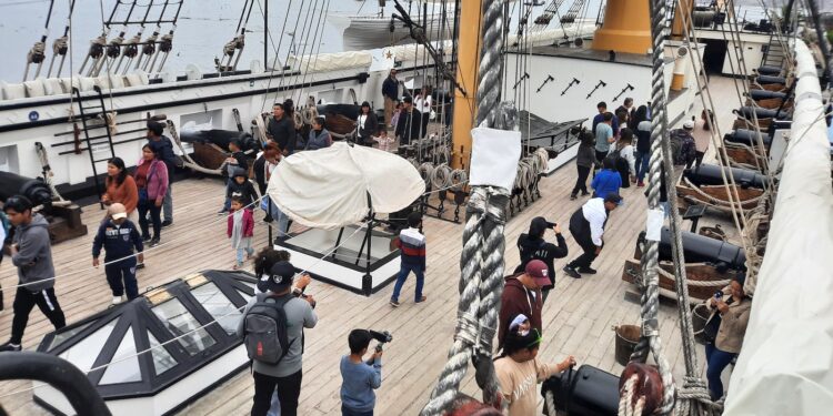 Más de 6.317 visitantes recorrieron este 21 de Mayo el Museo “Corbeta Esmeralda”