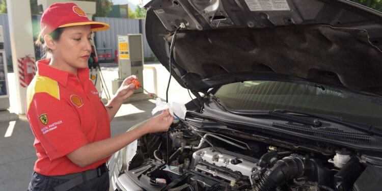 El chequeo de lubricantes es clave para un viaje seguro