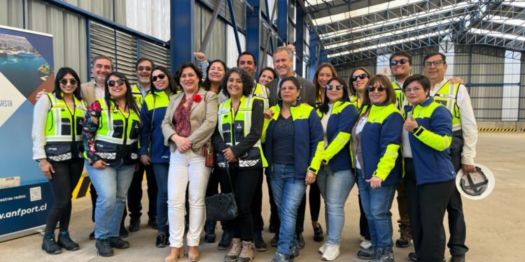 Puerto Antofagasta concreta obras de ampliación de Antepuerto Portezuelo