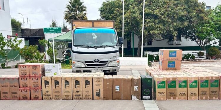 Armas, droga y cigarrillos de contrabando fueron incautados por Carabineros este fin de semana