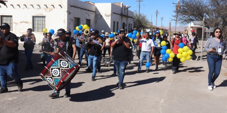 Espectacular celebración del Día de los Patrimonios en Salitrera Humberstone: Coros, canto lírico, bailes tradicionales y banda de bronce