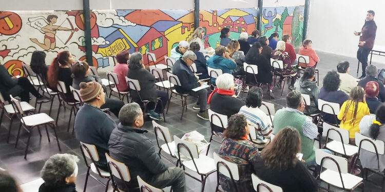 Centro de Salud Ambiental inició encuentros con personas usuarias en juntas de vecinos