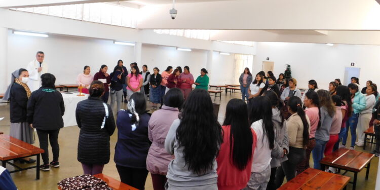 Con una liturgia internas  bolivianas celebraron el «Día de la Madre»