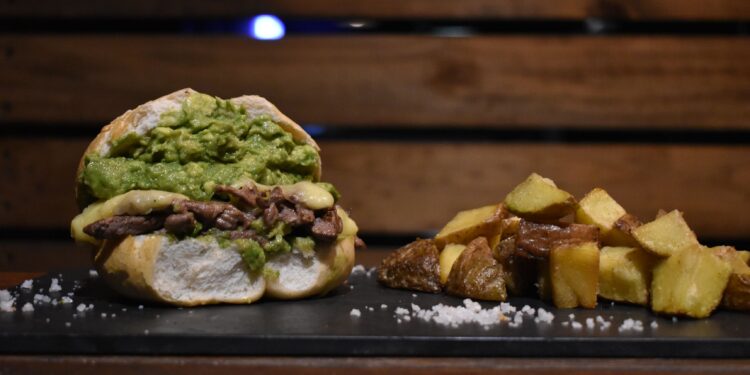 ¡El mítico Barros Luco está de aniversario y hay que celebrarlo!