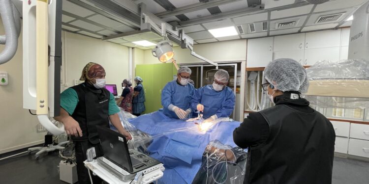 Hospital de Iquique realiza primer procedimiento endovascular de aorta