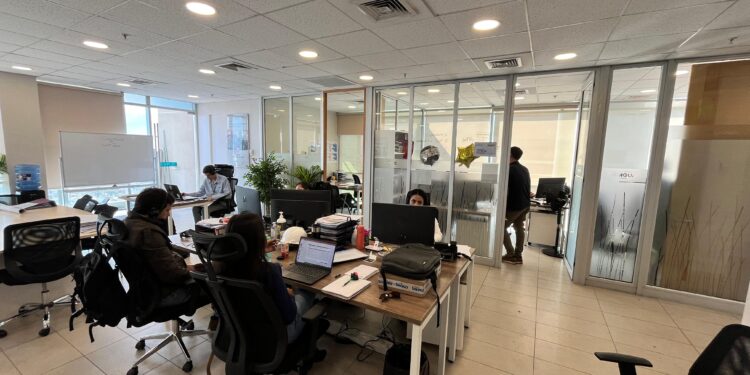 Más de 100 emprendedoras participaron en Taller de Inicio de Programa Emprendamos Semilla de FOSIS Tarapacá