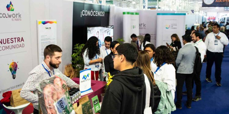El Puerto Cowork presentó emprendimientos de Tarapacá, Antofagasta y Calama en los primeros días de EXPONOR