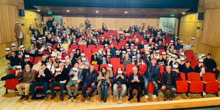 Tococuentos llegó con un combo de 3×1 al Teatro “Andrés Pérez Araya”