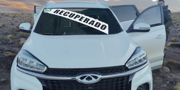 En tiempo record Carabineros recuperó en Ujina auto robado en Calama