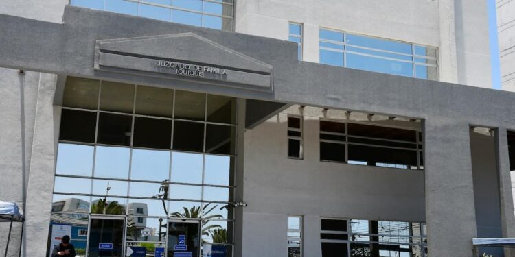 Juzgados con competencia en familia de Iquique han ordenado pagos de deudas de alimentos por casi $11 mil millones de pesos