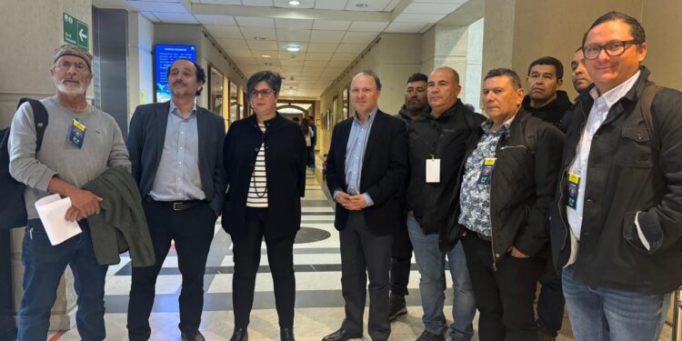 Pescadores artesanales realizan ronda de reuniones con subsecretario de Pesca y parlamentarios oficialistas