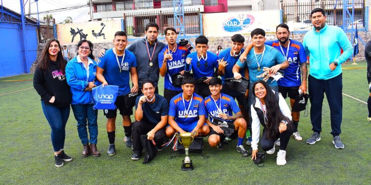 Estudiantes de Actividad Física ganaron Campeonato Intercarreras Futsal UNAP