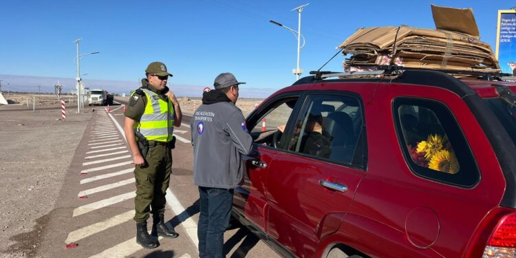 Seremi de Transportes y Telecomunicaciones se desplegó en Pozo Almonte para la festividad de la Virgen del Carmen