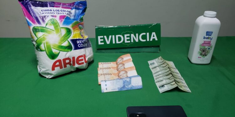 Pasajero en Colchane transportaba 3 kilos de ketamina en envases de detergente y talco