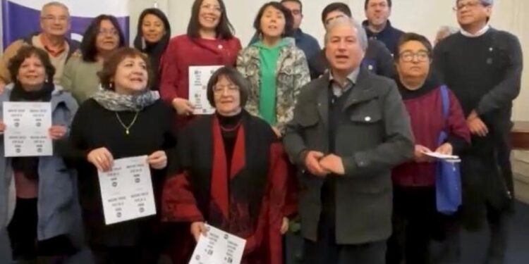 Ante nuevo caso de grave agresión: Colegio de Profesores interpela al Congreso a tramitar urgente ley de convivencia, buen trato y bienestar educativo