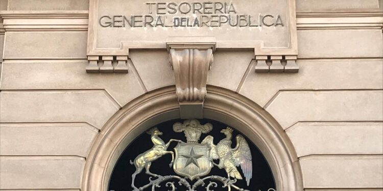 Contribuciones tuvieron un alza de 17% en enero-abril 2024