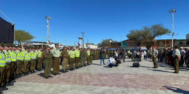 La Tirana: Más de 3 mil litros de alcohol incautados, además de marihuana, ketamina, cocaína y cigarrillos de contrabando