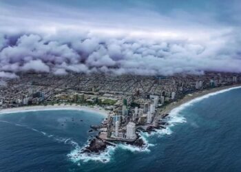 Está lloviendo, por Sonia Pereira Torrico