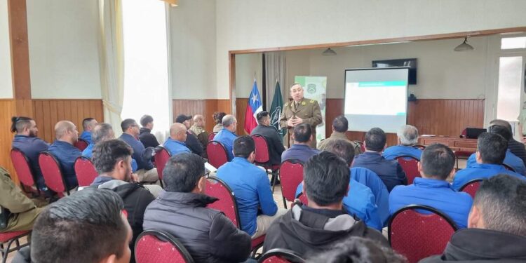 Carabineros capacitó a inspectores municipales de patrullas mixtas