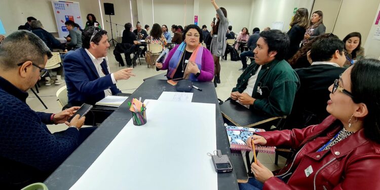Diálogo ciudadano de planificación territorial de Tarapacá abordó la acelerada expansión urbana, campamentos, migración, medioambiente y conectividad