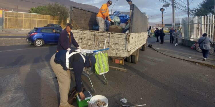 300 kilos de variados alimentos decomisan en fiscalización en Iquique