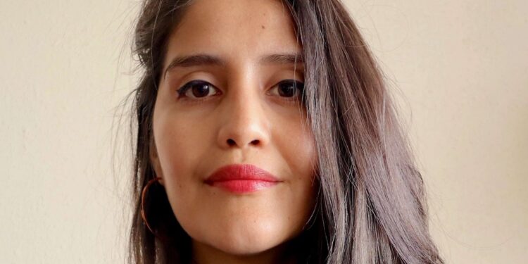 Escritora Daniela Catrileo dictó charla en Museo Regional de Iquique