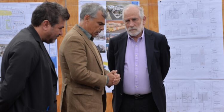 MINVU entregó anticipadamente terreno a la Municipalidad de Iquique para proyecto habitacional “Alto Playa Blanca Norte”