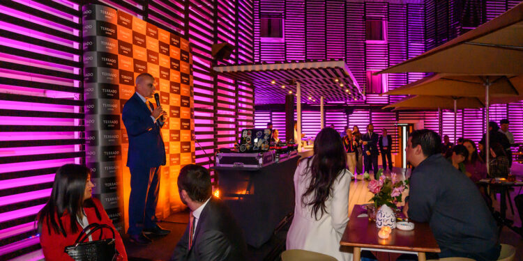 El regreso de un clásico: Terrado Arturo Prat reabre sus puertas con un evento exclusivo