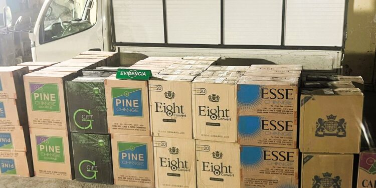 Carabineros incautó más de 38 mil cajetillas de cigarrillos de contrabando en Colchane