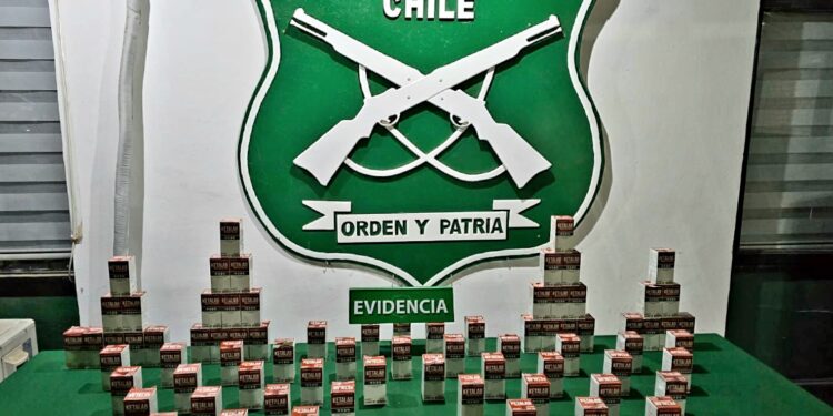 Carabineros detuvo a conductor que transportaba 80 frascos de ketamina