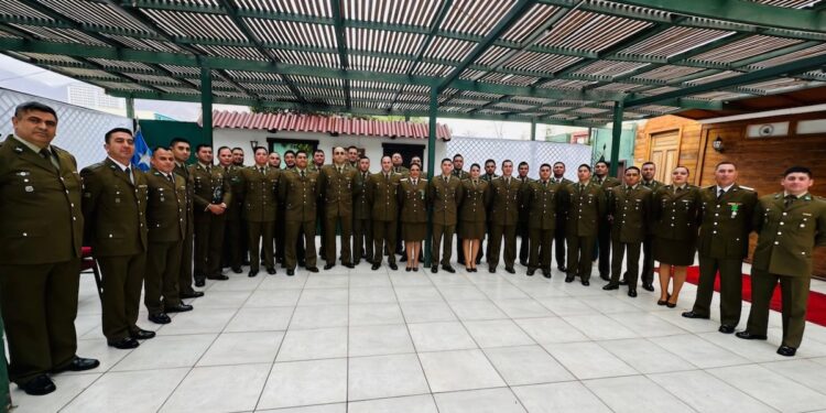 Carabineros conmemora el 88° aniversario de C.O.P.