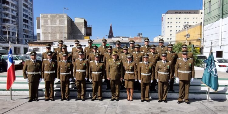 Carabineros reconoció a sus Suboficiales Mayores