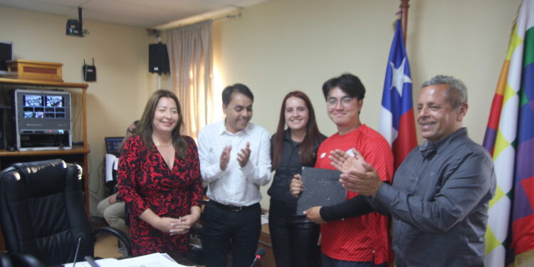 CORE homenajeó a arquero por su participación en Olimpiada de París