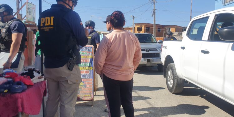 PDI se encuentra realizando control migratorios a extranjeros en la comuna de Mejillones