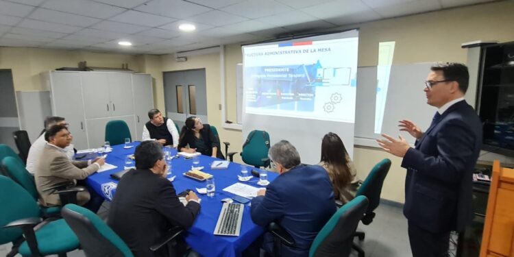 Equipos de Aduanas, TGR e SII buscan mejorar sistemas de trazabilidad y trabajo conjunto