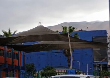 Toldos más que sucios en la UNAP