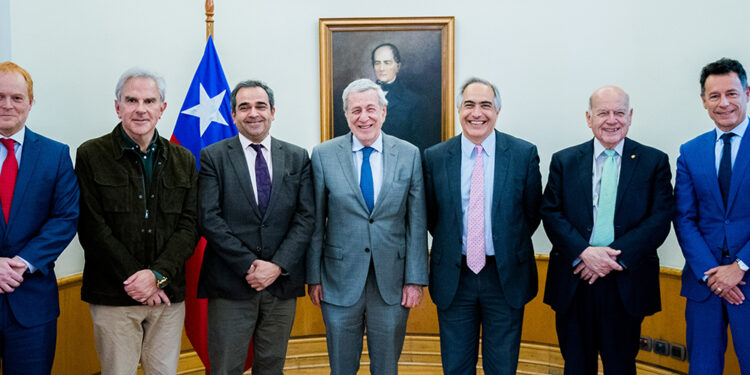 Canciller reitera que en Venezuela existe un «régimen dictatorial» y dice que pocos países han proclamado a González