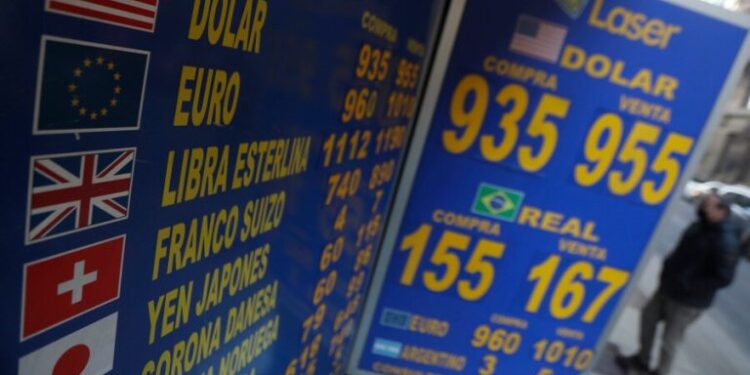 Lunes negro: Los mercados se recuperan, pero economía chilena sigue con signos de debilidad