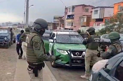 Fiscalía y Carabineros ejecutaron allanamientos a puntos de venta de droga