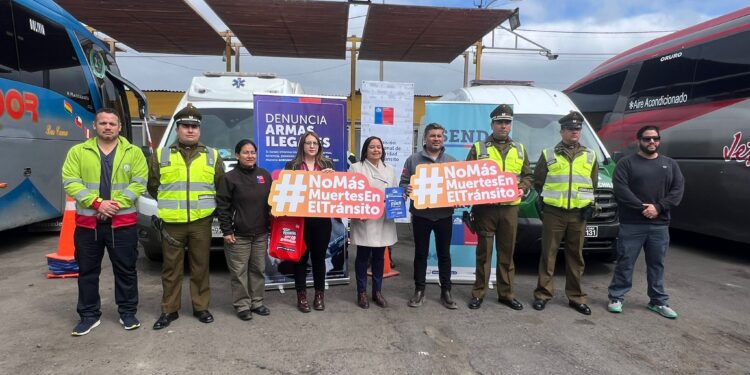Instituciones realizan operativo en terminal Rodoviario de Iquique por las Fiestas Patrias