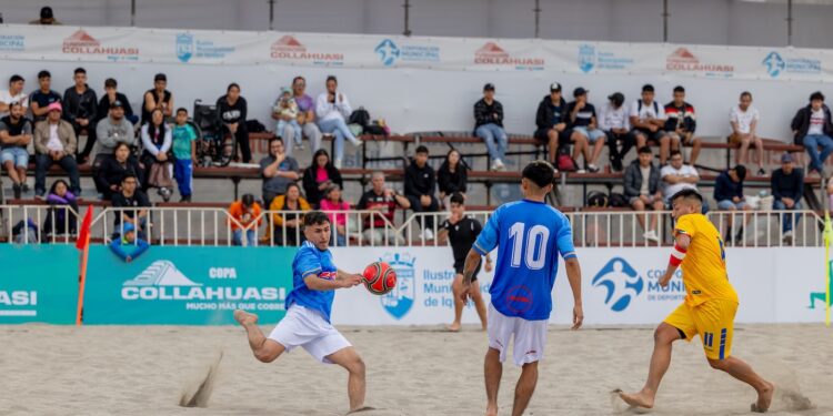 “Copa Collahuasi” de fútbol playa en Arena Cavancha continúa este fin de semana