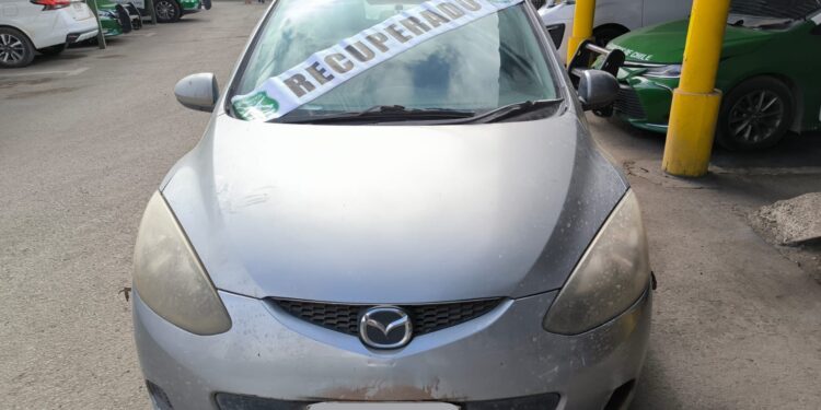 Detenidos por robo de vehículo en Alto Hospicio